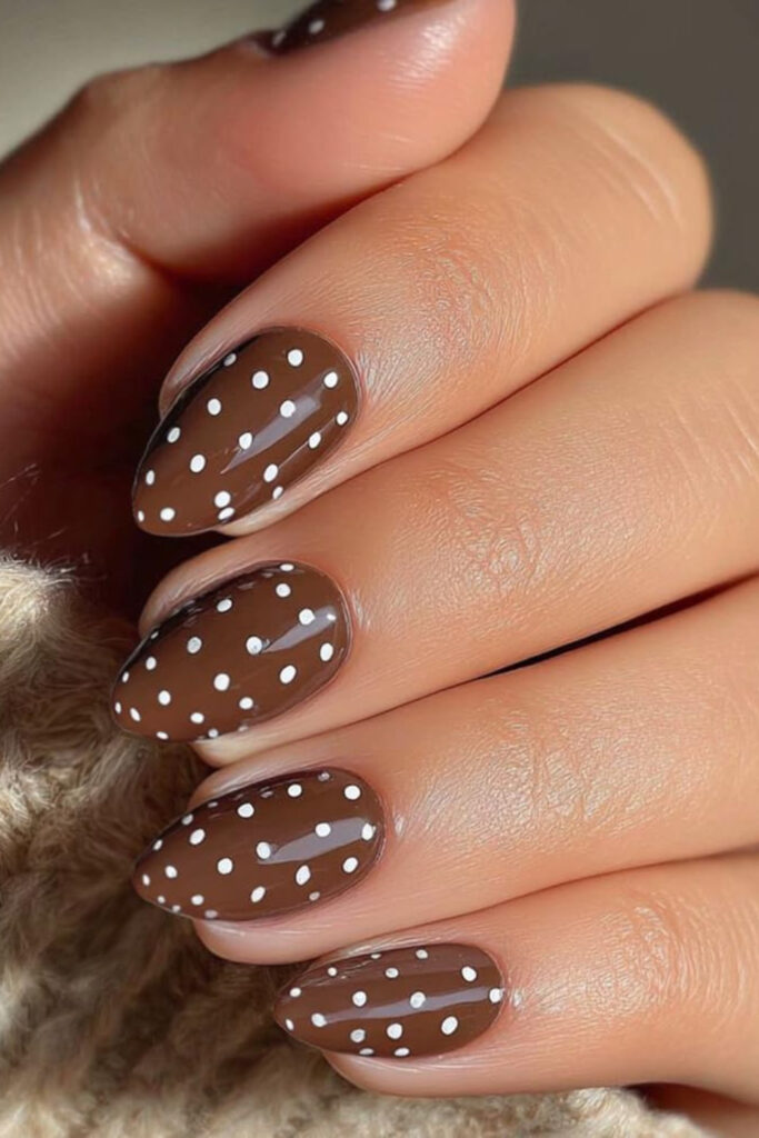 15+ Trending Polka Dot Nails for 2026