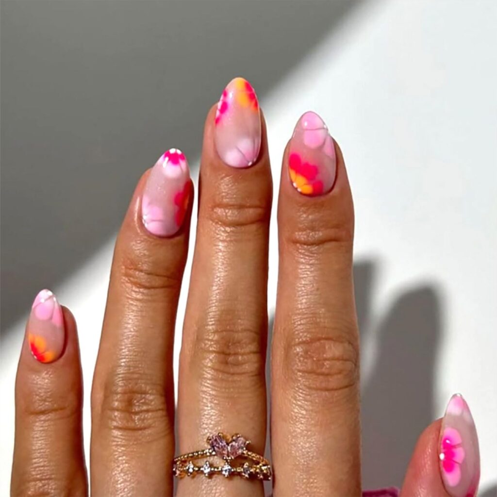 15+ Cutest Short Almond Nail Designs 2026