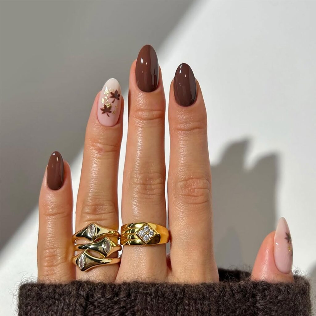 15+ Cutest Short Almond Nail Designs 2026