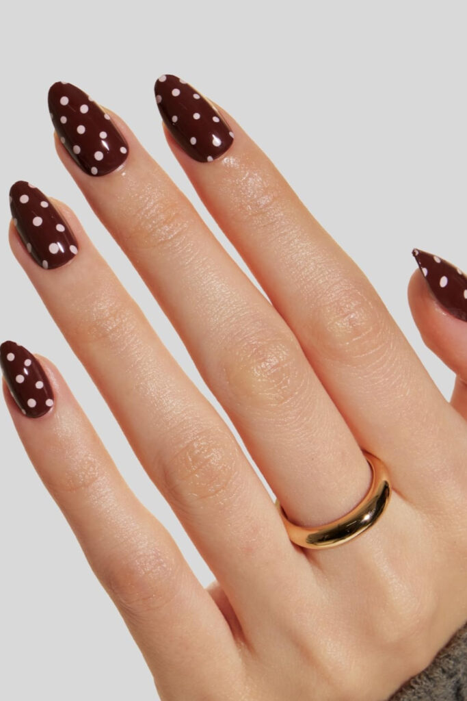 15+ Trending Polka Dot Nails for 2026